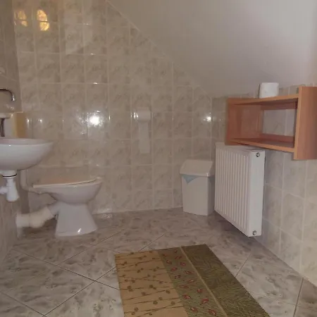 Anna 홈스테이 레왈